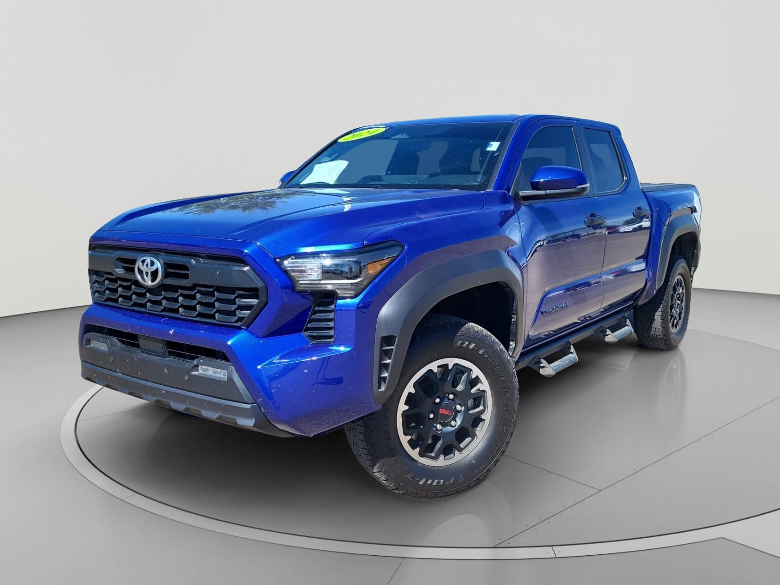 2024 Toyota Tacoma 4WD TRD Off Road — photo 1 of 34