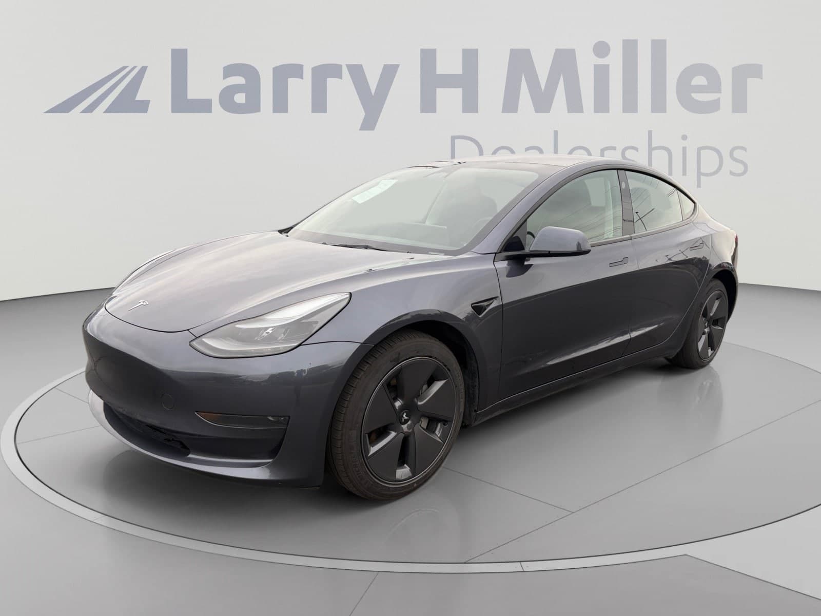 2023 Tesla Model 3 Base — photo 1 of 32