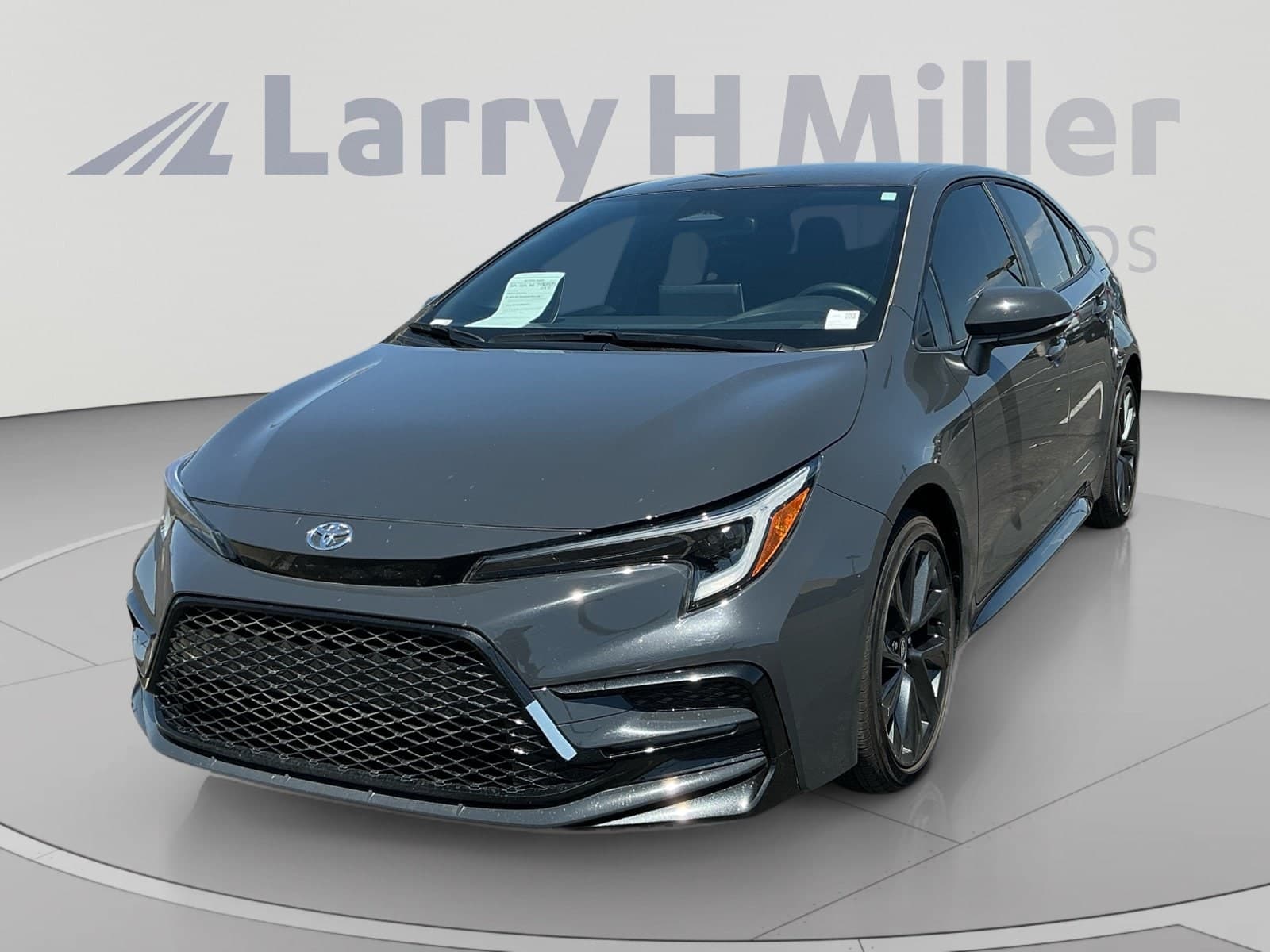 2026 Toyota Corolla SE — photo 1 of 32