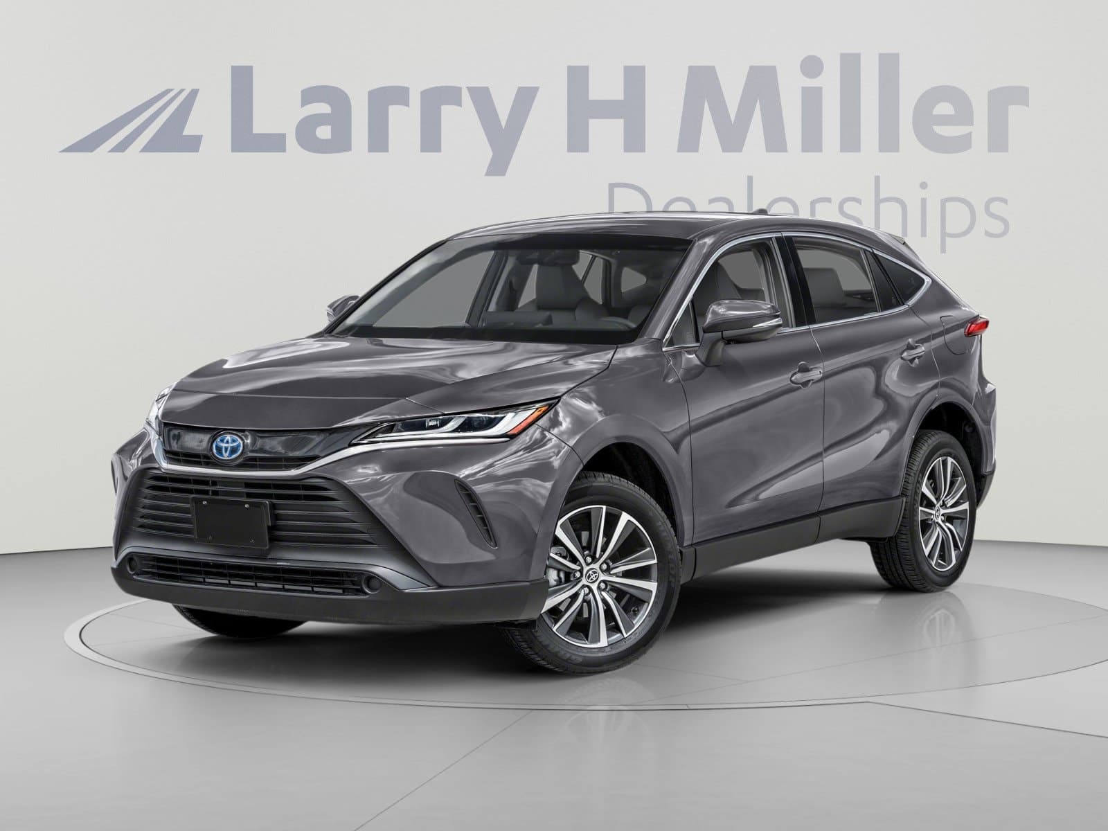 2024 Toyota Venza LE — photo 1 of 11