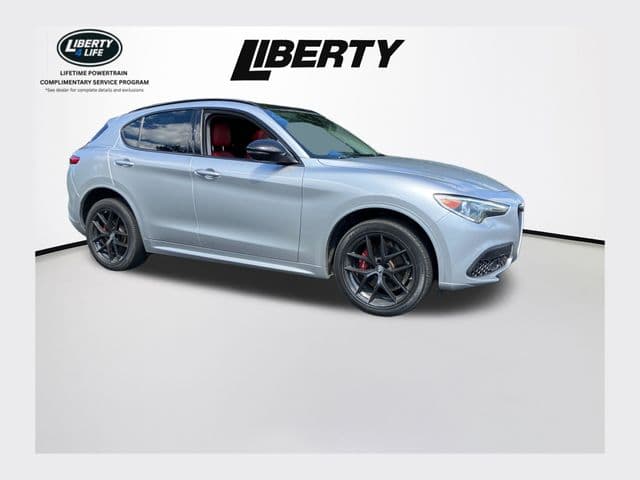 2021 Alfa Romeo Stelvio Ti — photo 1 of 16