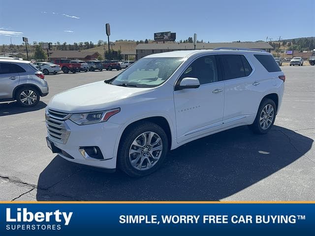 2021 Chevrolet Traverse Premier — photo 1 of 5