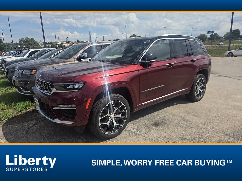 2022 Jeep Grand Cherokee Summit — photo 1 of 5