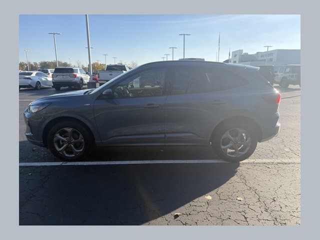 2024 Ford Escape ST-Line — photo 1 of 18