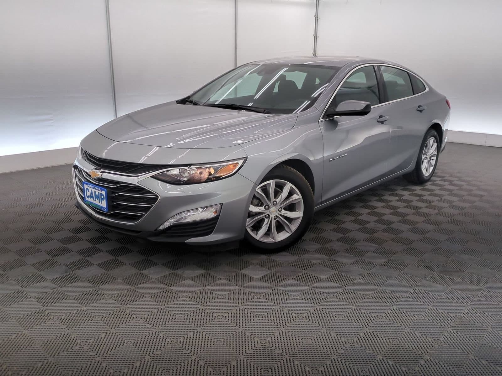2023 Chevrolet Malibu LT — photo 1 of 34