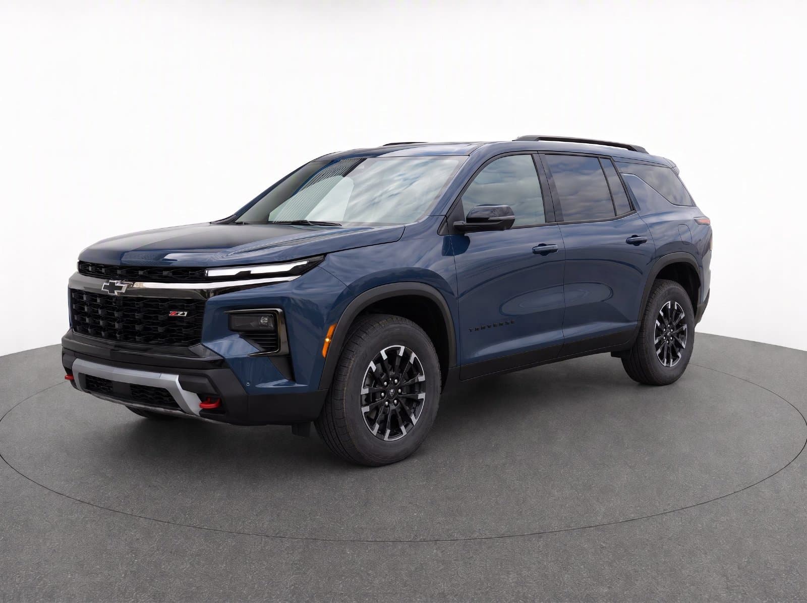 2024 Chevrolet Traverse AWD Z71 — photo 1 of 8