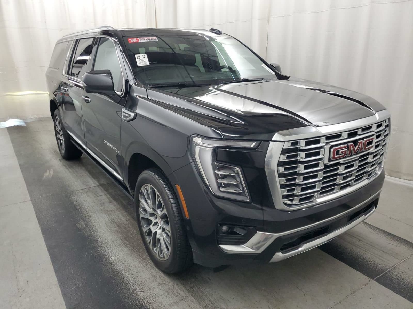 2025 GMC Yukon XL Denali — photo 1 of 9