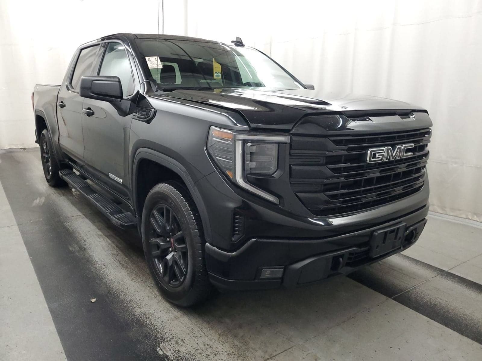 2024 GMC Sierra 1500 Elevation — photo 1 of 8