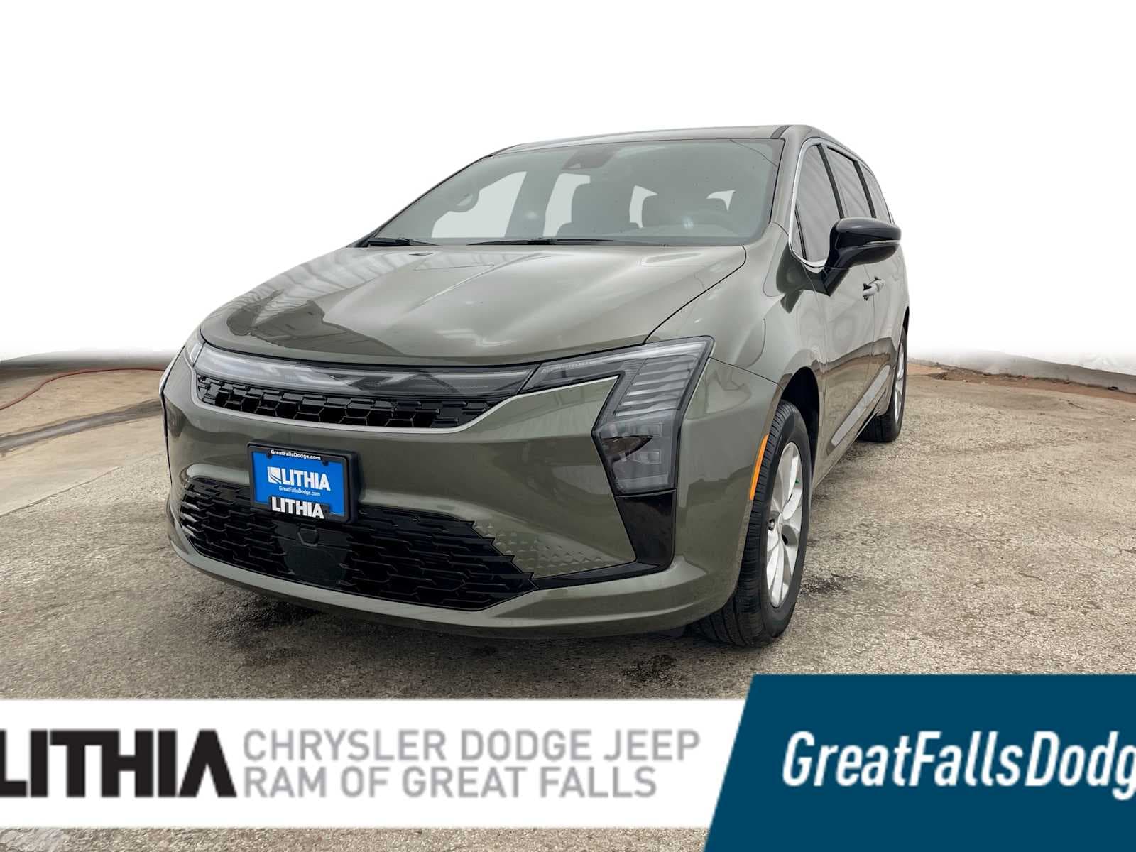 2027 Chrysler Pacifica Select — photo 1 of 45