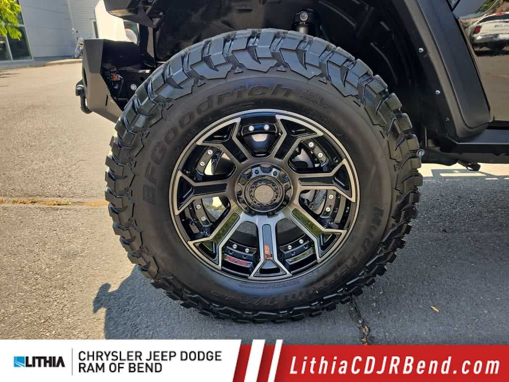 2024 Jeep Wrangler 4xe Willys — photo 1 of 17