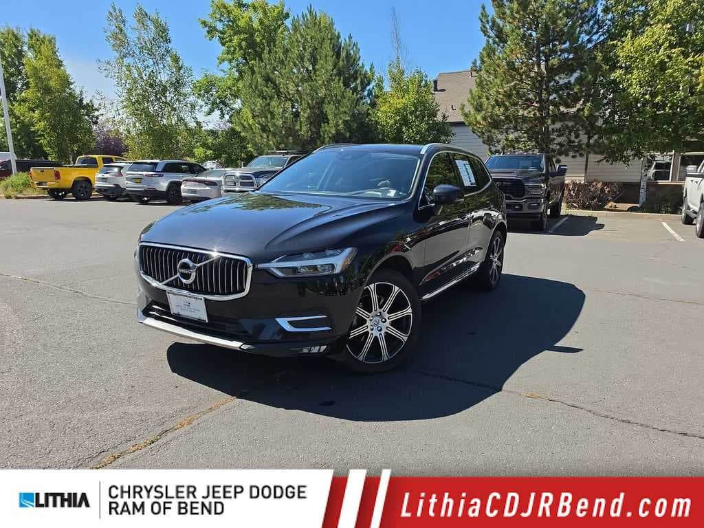 2020 Volvo XC60 Inscription — photo 1 of 8