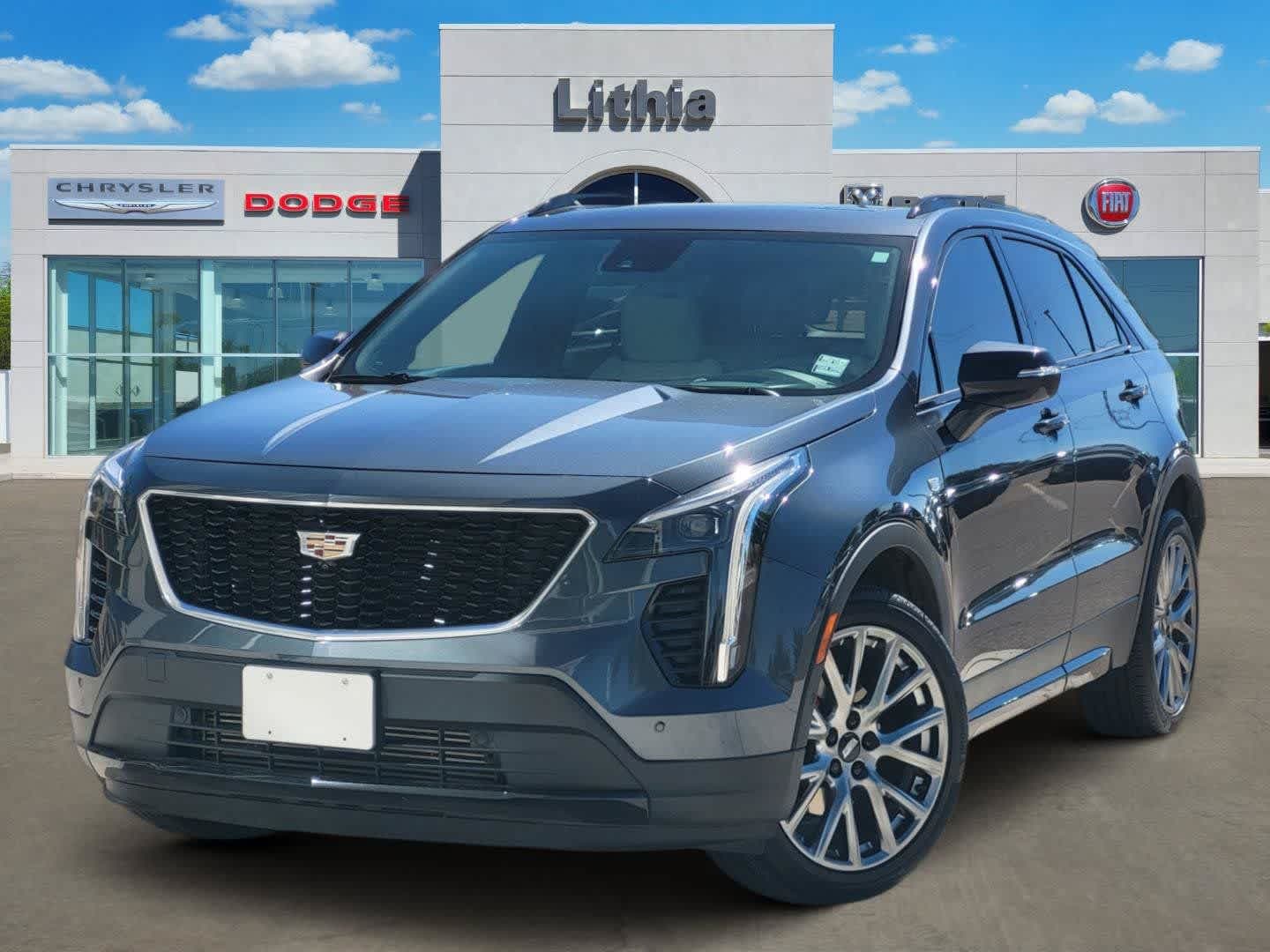 2021 Cadillac XT4 FWD Sport — photo 1 of 31