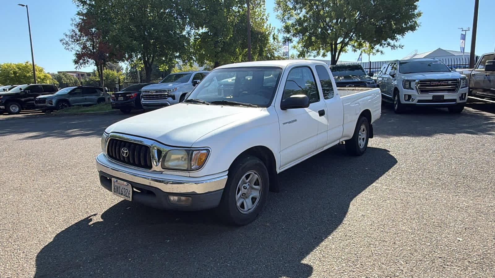 2001 Toyota Tacoma Base — photo 1 of 11
