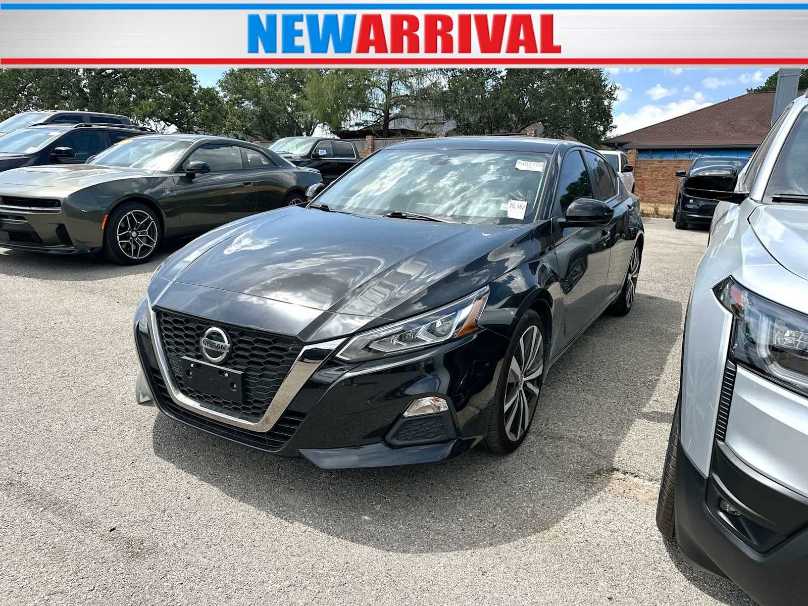 2021 Nissan Altima 2.5 SR — photo 1 of 6