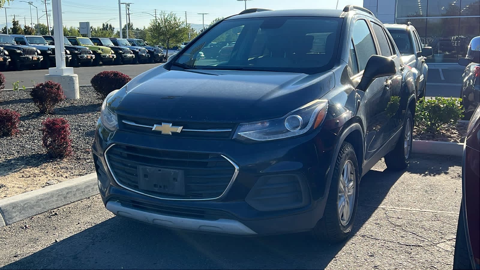 2021 Chevrolet Trax LT — photo 1 of 10