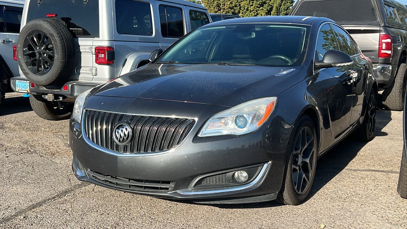 2017 Buick Regal Sport Touring — photo 1 of 10
