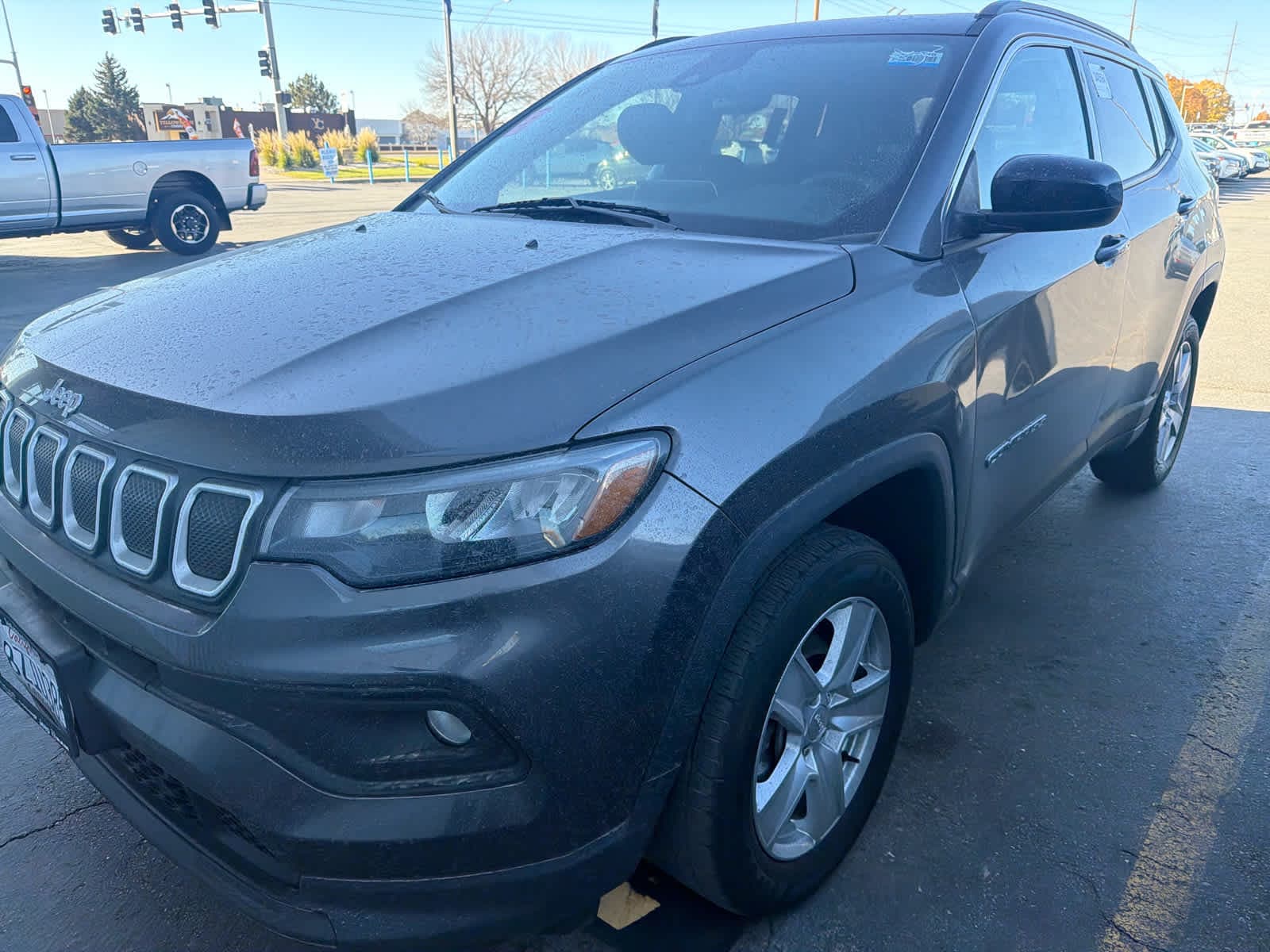2022 Jeep Compass Latitude — photo 1 of 8