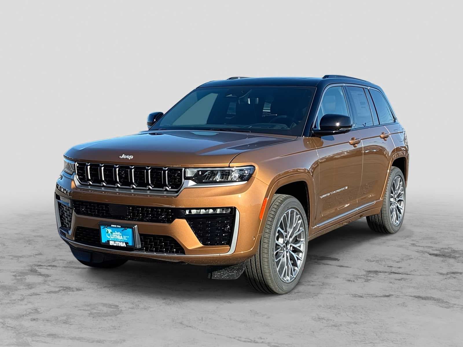 2027 Jeep Grand Cherokee Summit — photo 1 of 38