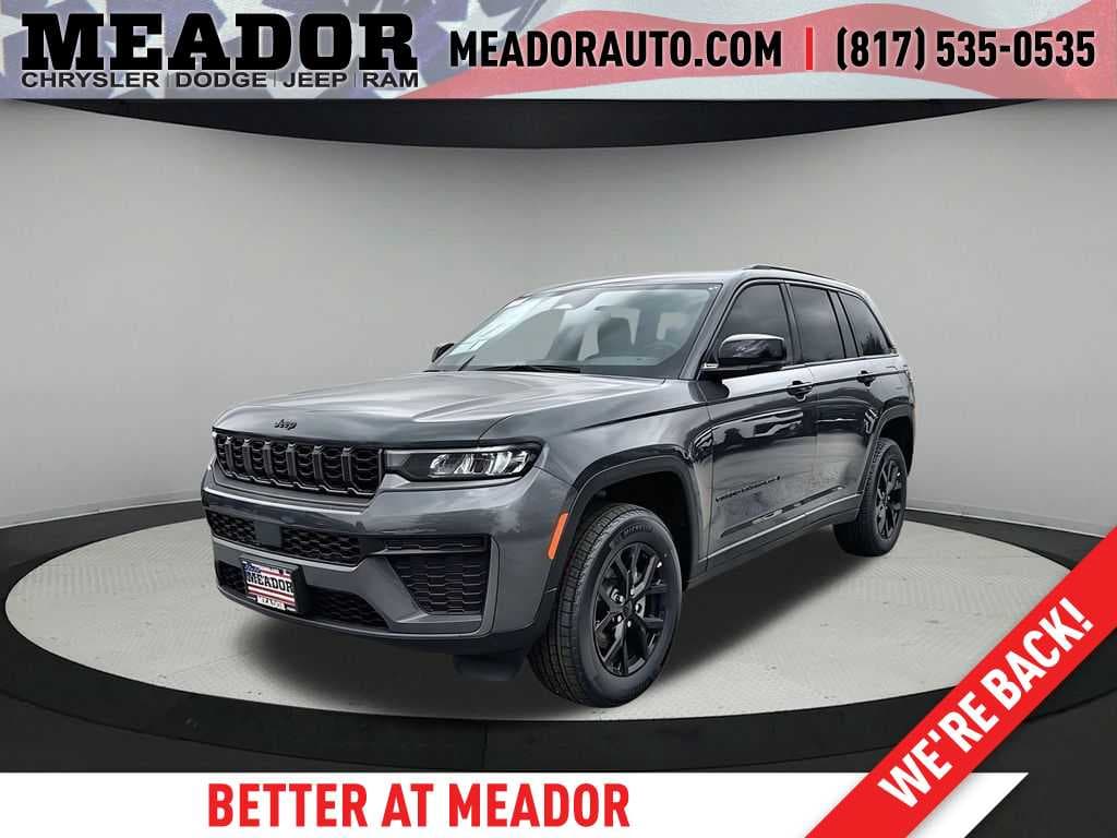 2026 Jeep Grand Cherokee Laredo Altitude — photo 1 of 34