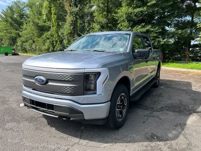 2022 Ford F-150 Lightning Base — photo 1 of 9
