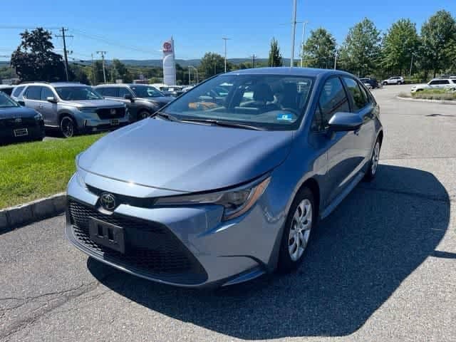 2020 Toyota Corolla LE — photo 1 of 9