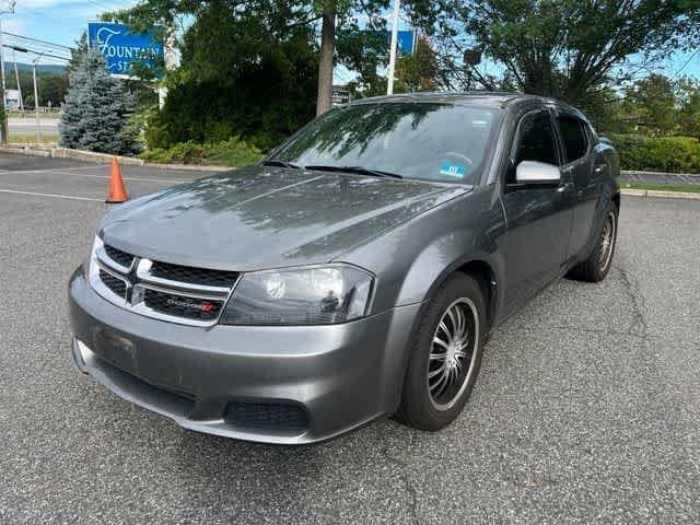 2012 Dodge Avenger SXT — photo 1 of 9