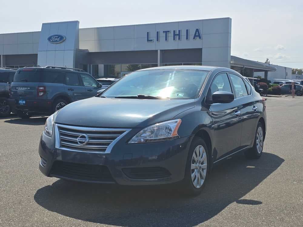 2013 Nissan Sentra SV — photo 1 of 21