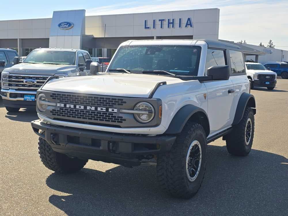 2022 Ford Bronco Badlands — photo 1 of 21
