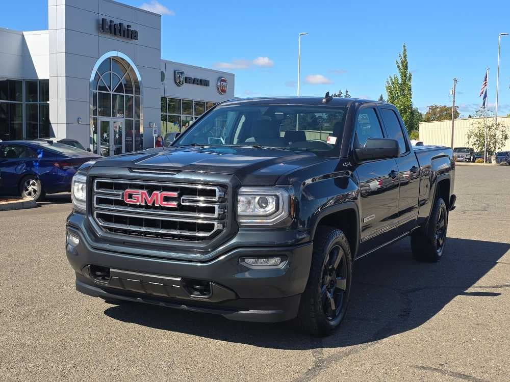 2017 GMC Sierra 1500 Base — photo 1 of 22