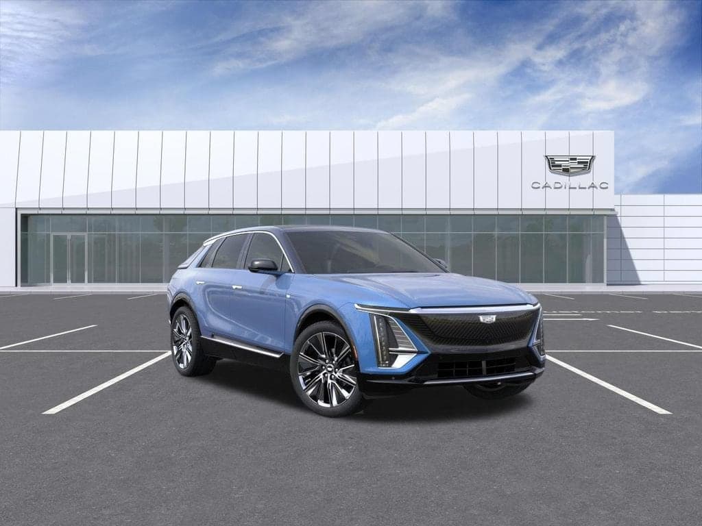 2027 Cadillac LYRIQ Signature Luxury — photo 1 of 69