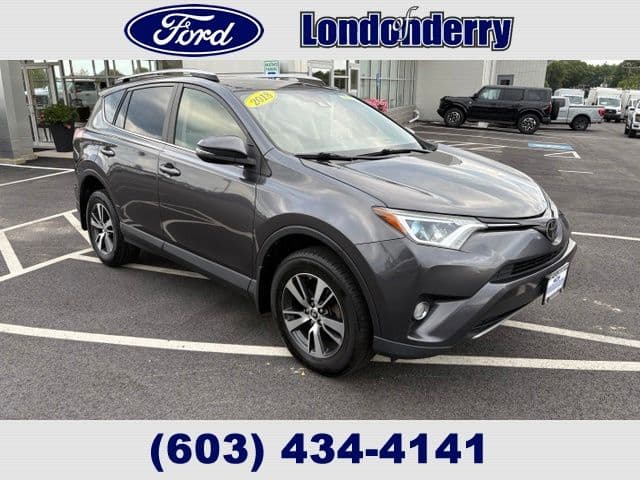 2018 Toyota RAV4 XLE — photo 1 of 35