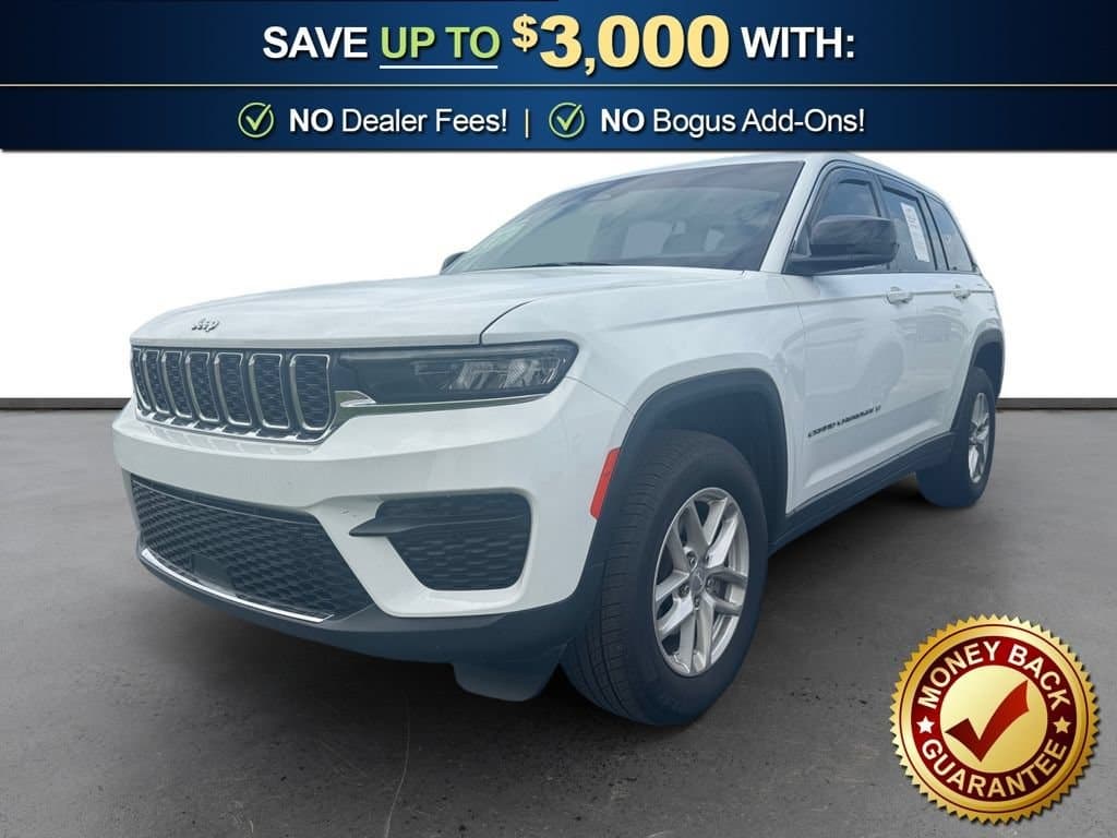 2023 Jeep Grand Cherokee Laredo X — photo 1 of 35