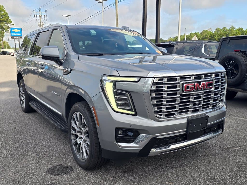 2025 GMC Yukon XL Denali — photo 1 of 27