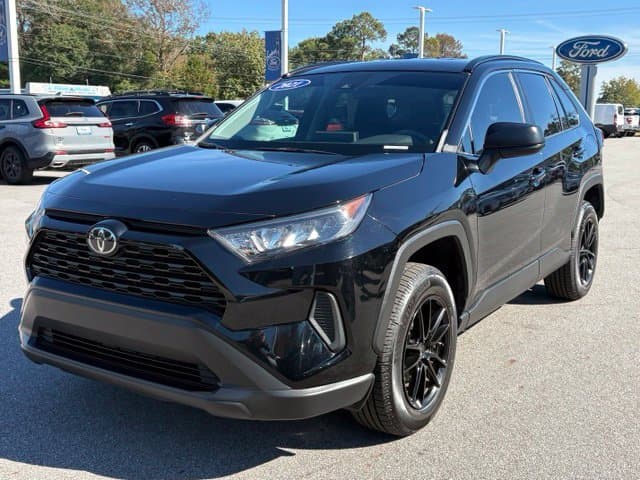 2021 Toyota RAV4 LE — photo 1 of 29