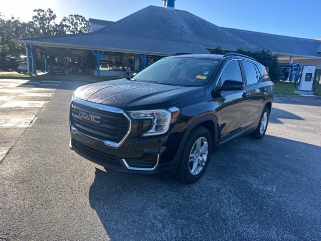 2022 GMC Terrain SLE — photo 1 of 15