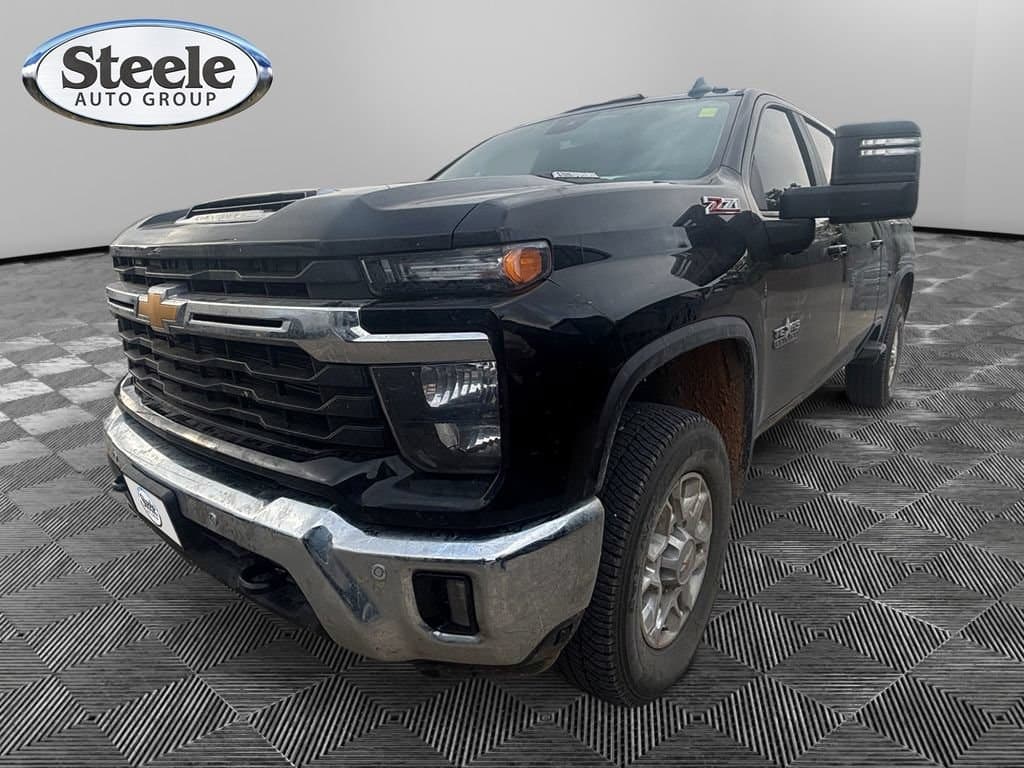 2025 Chevrolet Silverado 2500 HD LT — photo 1 of 19