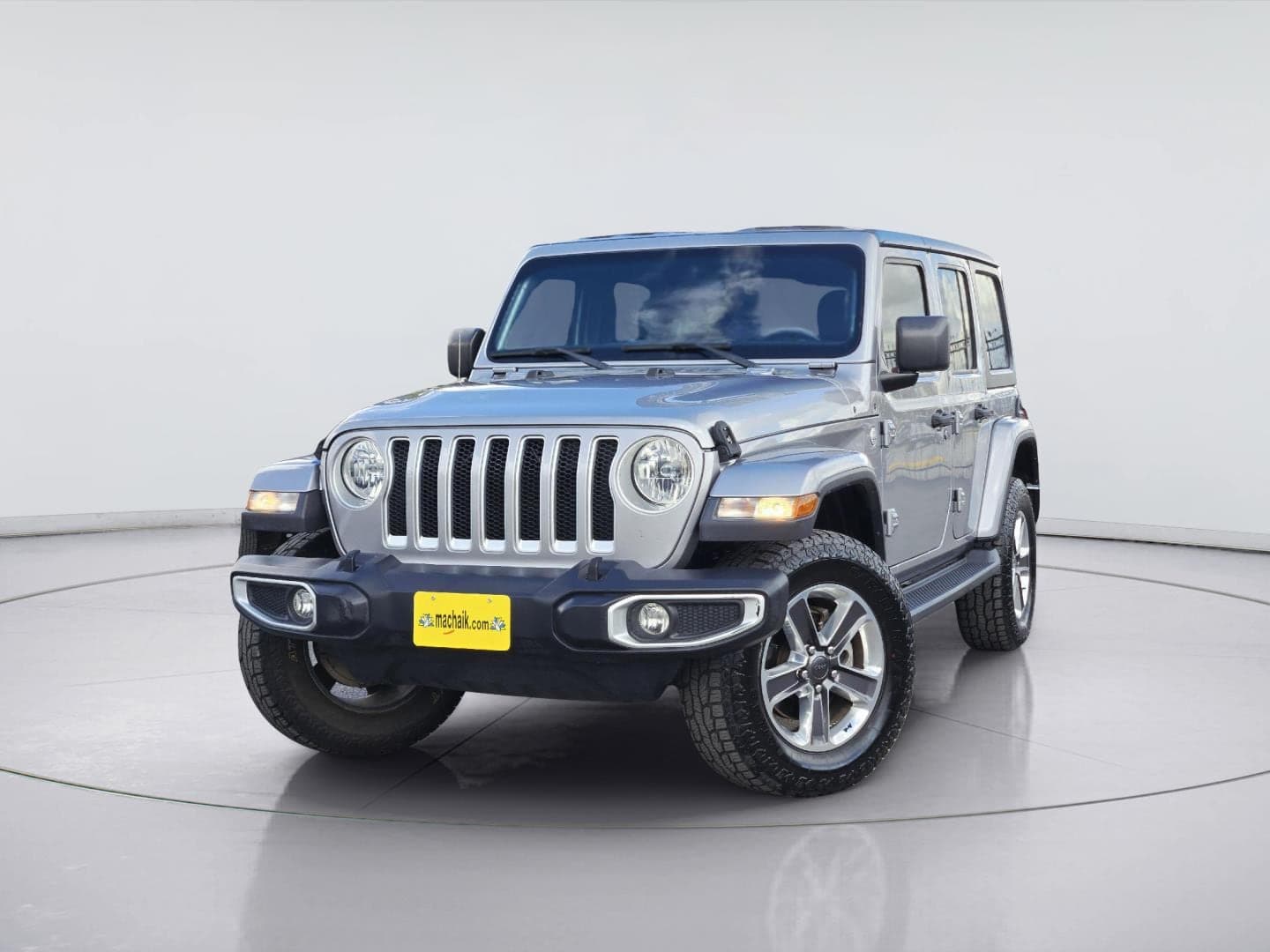 2020 Jeep Wrangler Unlimited Sahara — photo 1 of 35