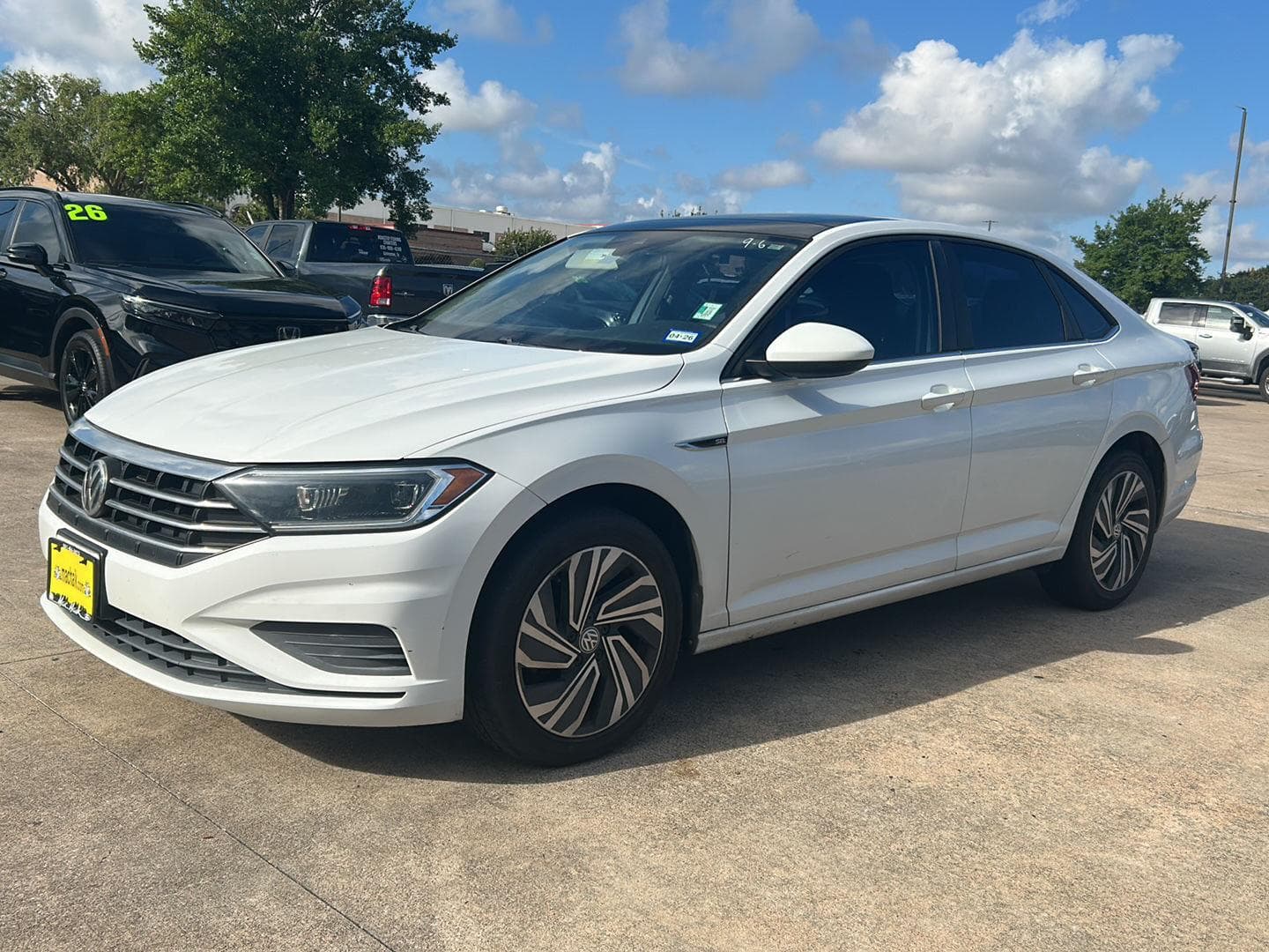 2020 Volkswagen Jetta SEL — photo 1 of 10
