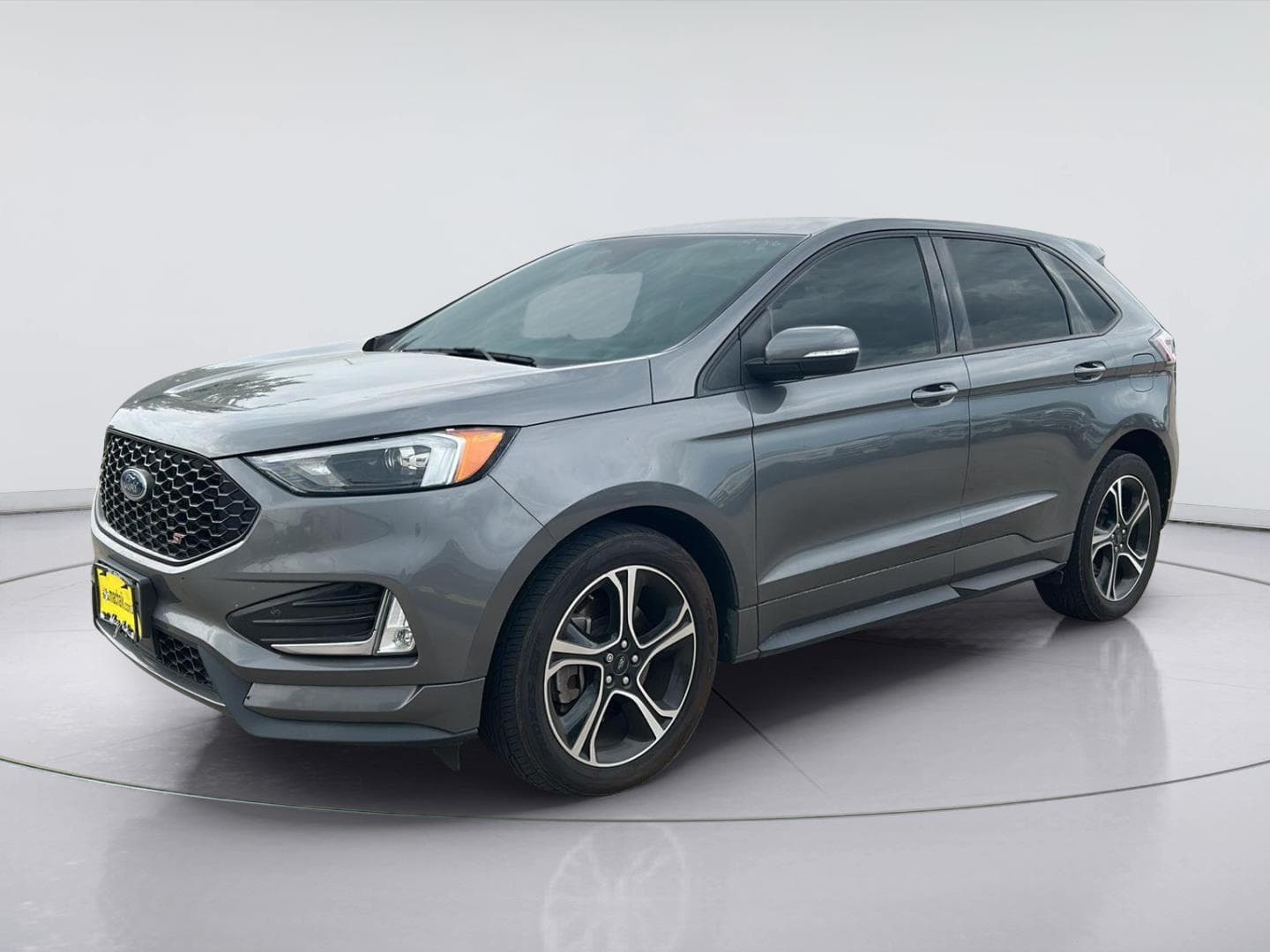 2023 Ford Edge ST — photo 1 of 10