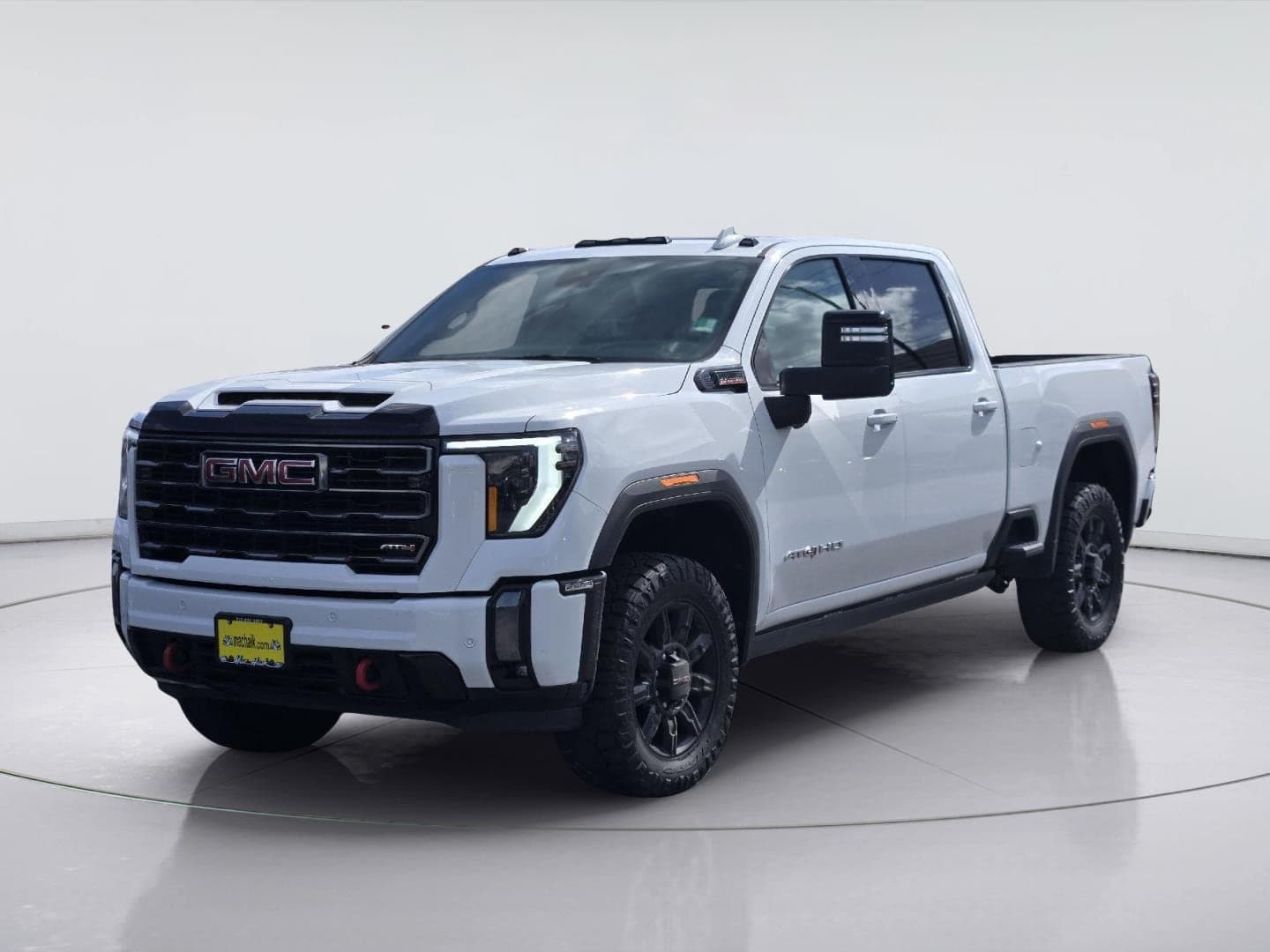 2024 GMC Sierra 2500HD AT4 — photo 1 of 30