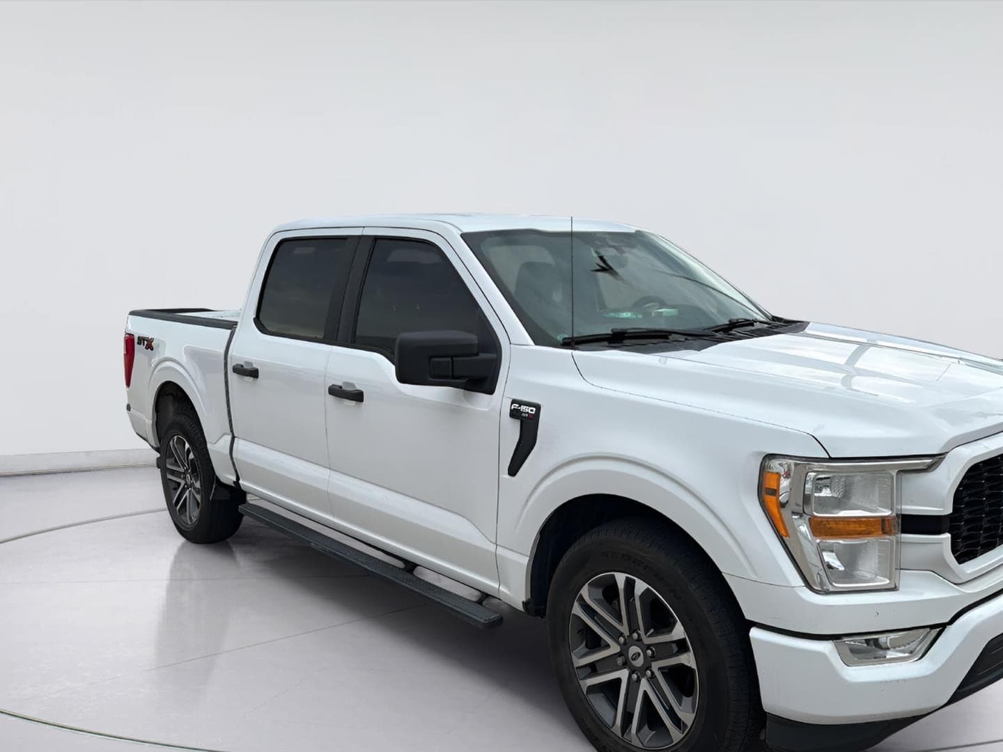 2021 Ford F-150 XL — photo 1 of 8