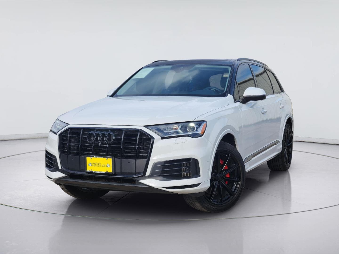 2020 Audi Q7 Premium Plus — photo 1 of 33