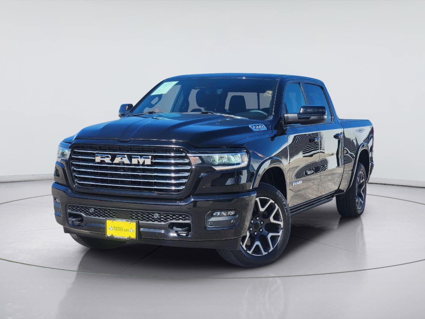 2025 RAM 1500 Laramie — photo 1 of 34