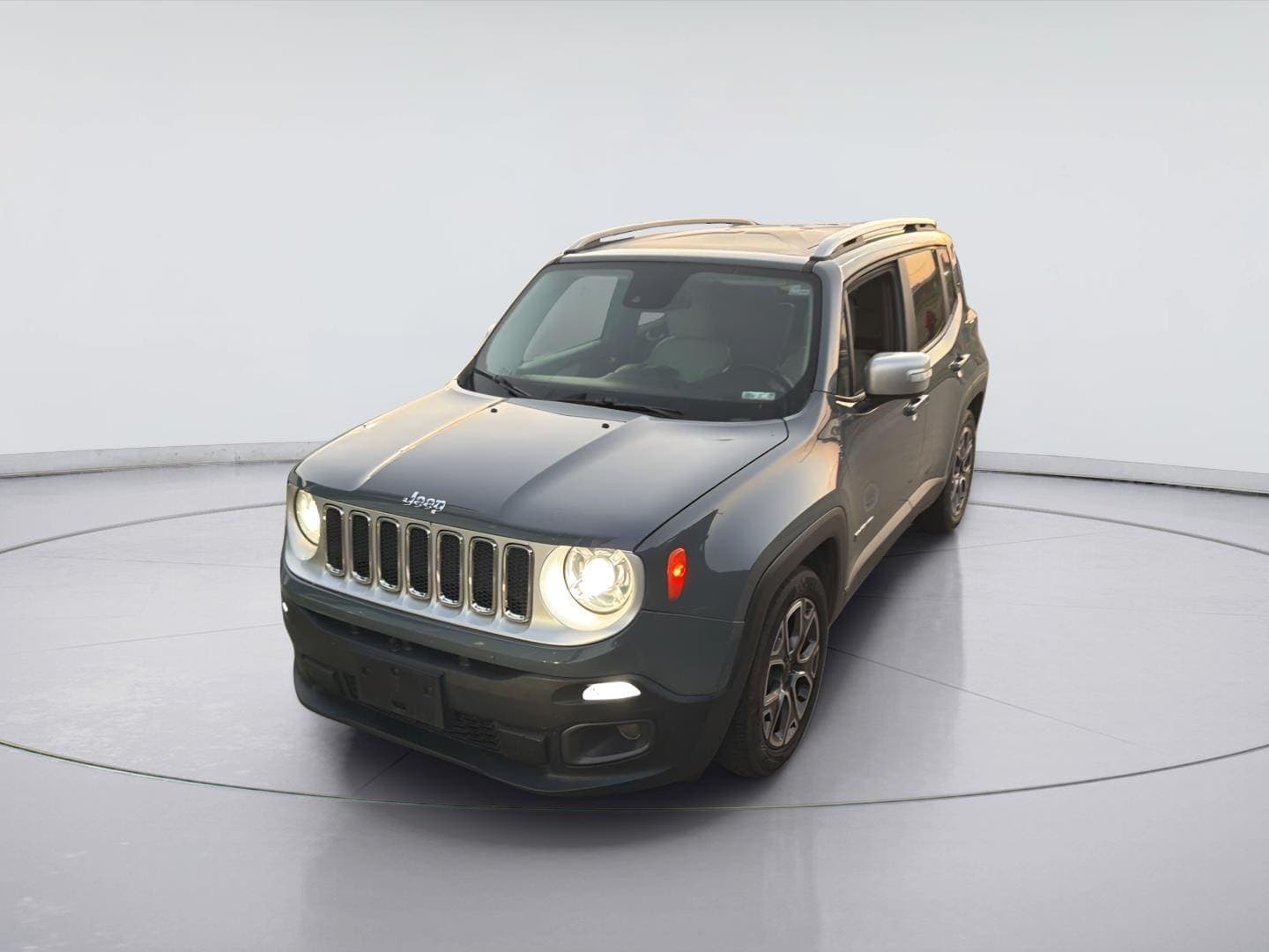 2017 Jeep Renegade Limited — photo 1 of 5