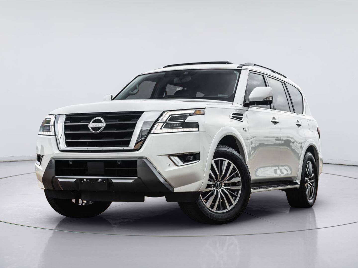 2022 Nissan Armada SL — photo 1 of 27