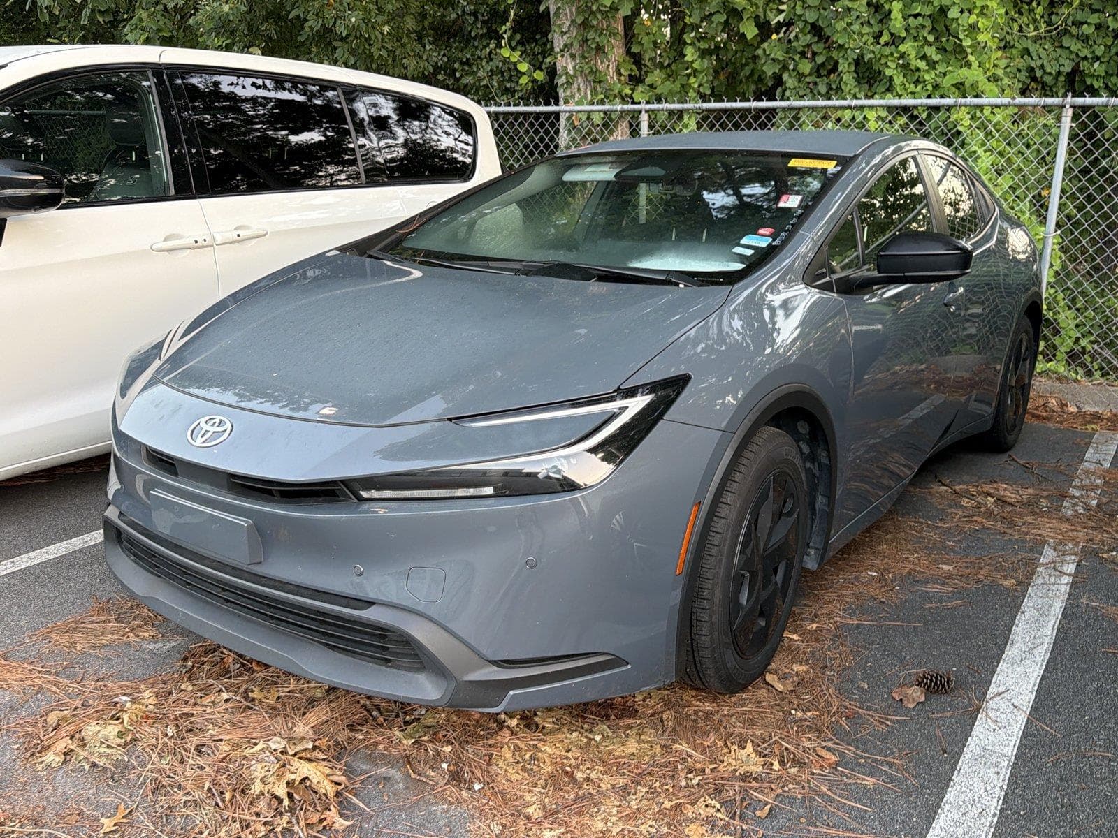 2024 Toyota Prius LE — photo 1 of 10