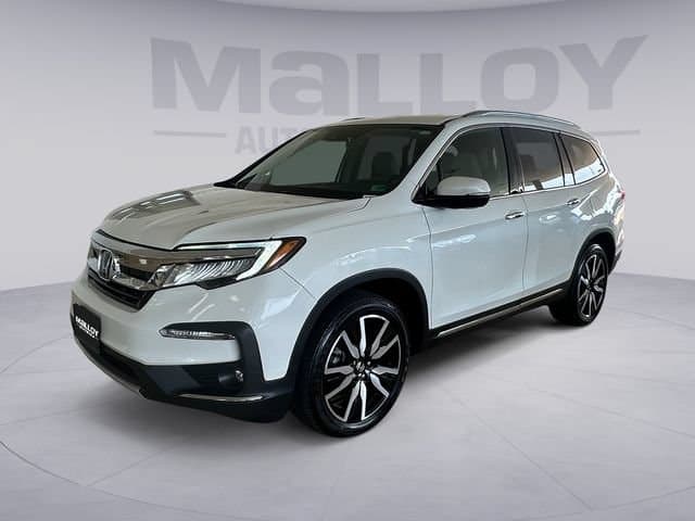 2021 Honda Pilot Touring 7-Passenger — photo 1 of 25