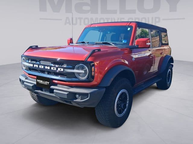 2023 Ford Bronco Outer Banks — photo 1 of 6