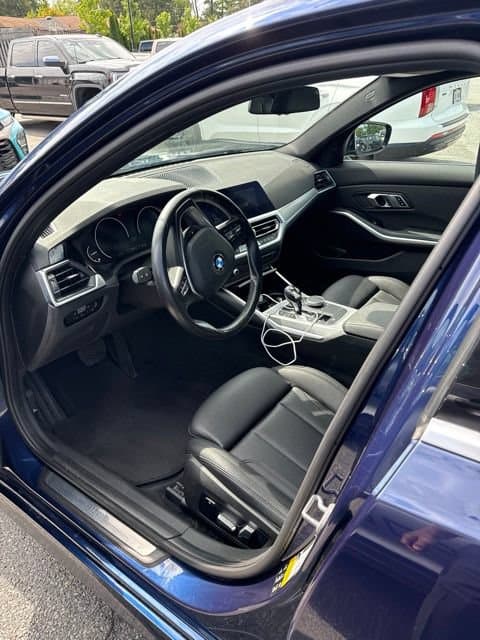 2020 BMW 330i xDrive — photo 1 of 8