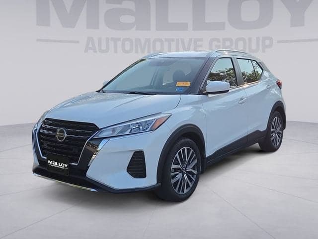 2021 Nissan Kicks SV Xtronic CVT — photo 1 of 9